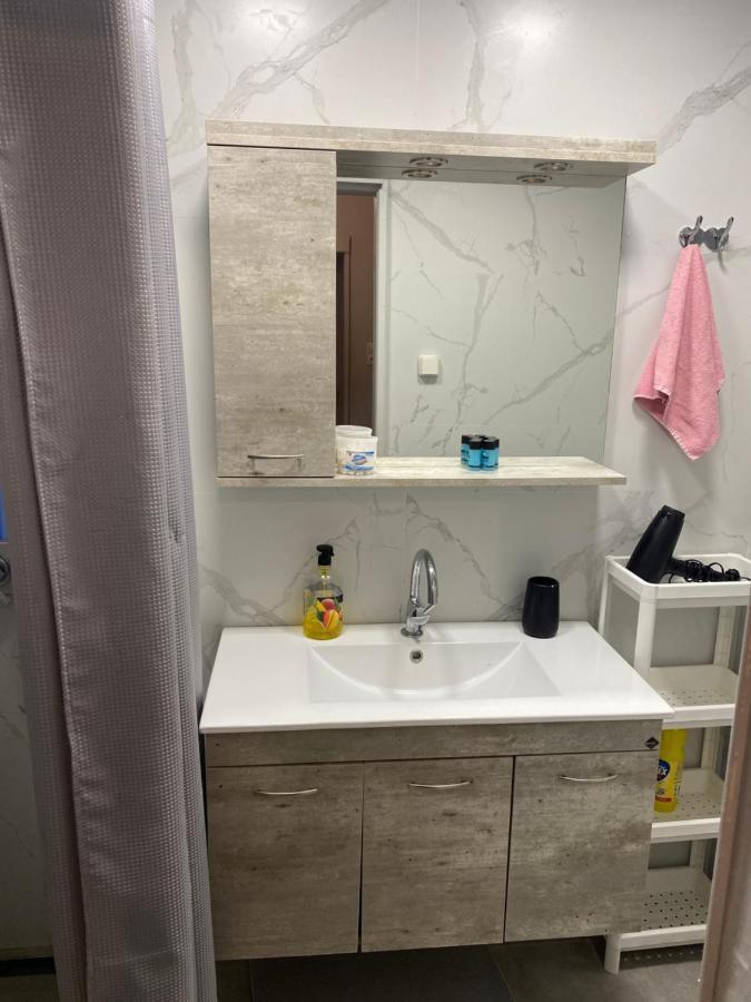 Aris Apartment